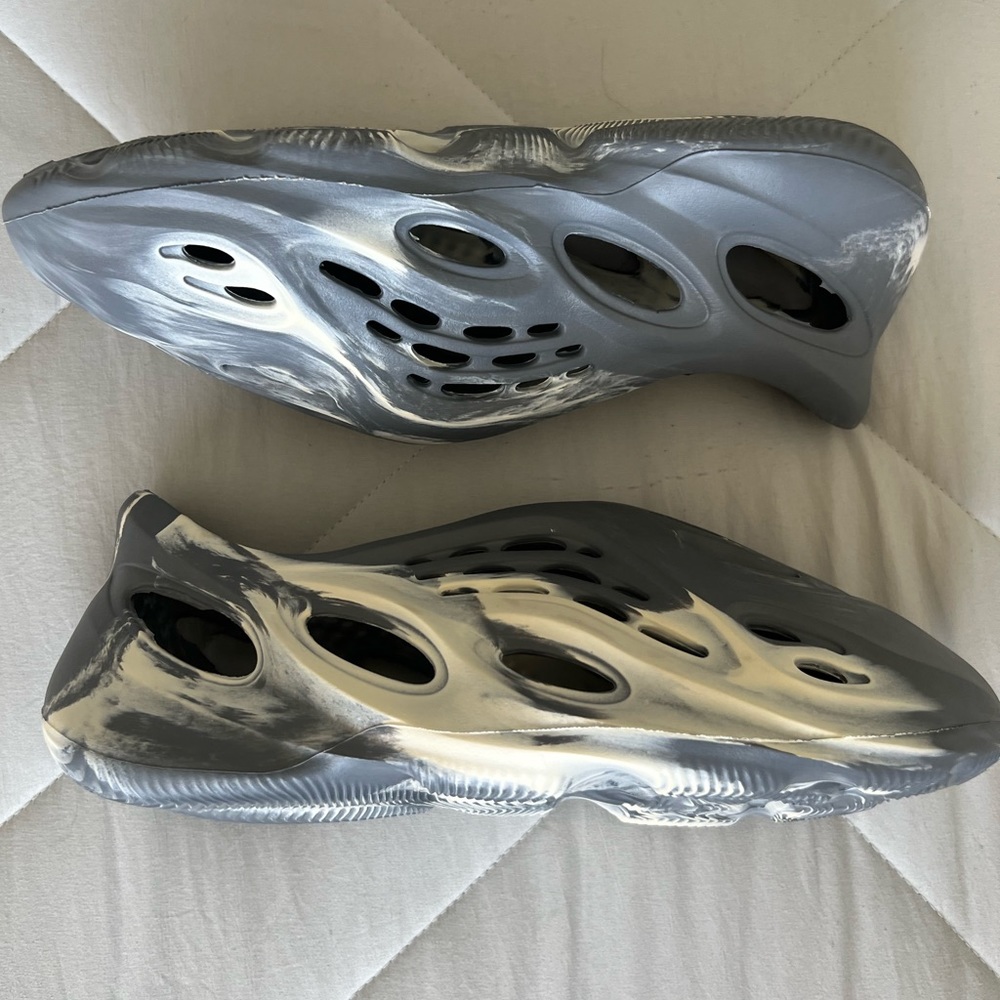 Yeezy Foam Runner MXT Moon Grey 🌚